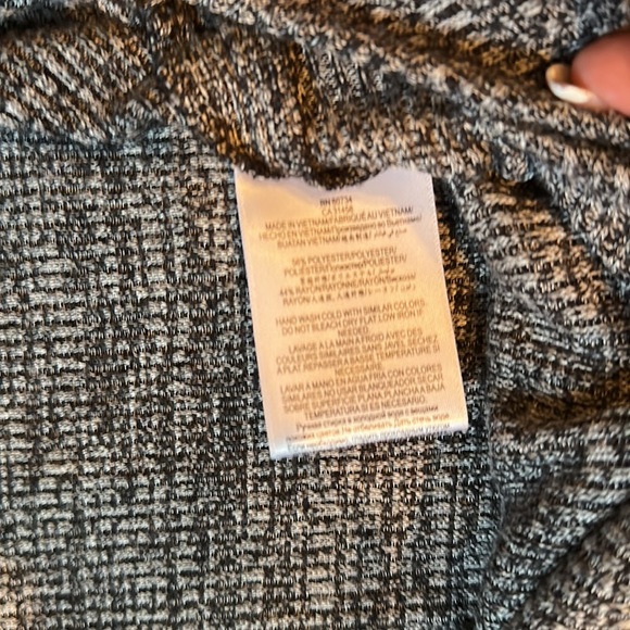 BCBG Long Tunic with side slits- size XS - Picture 5 of 6